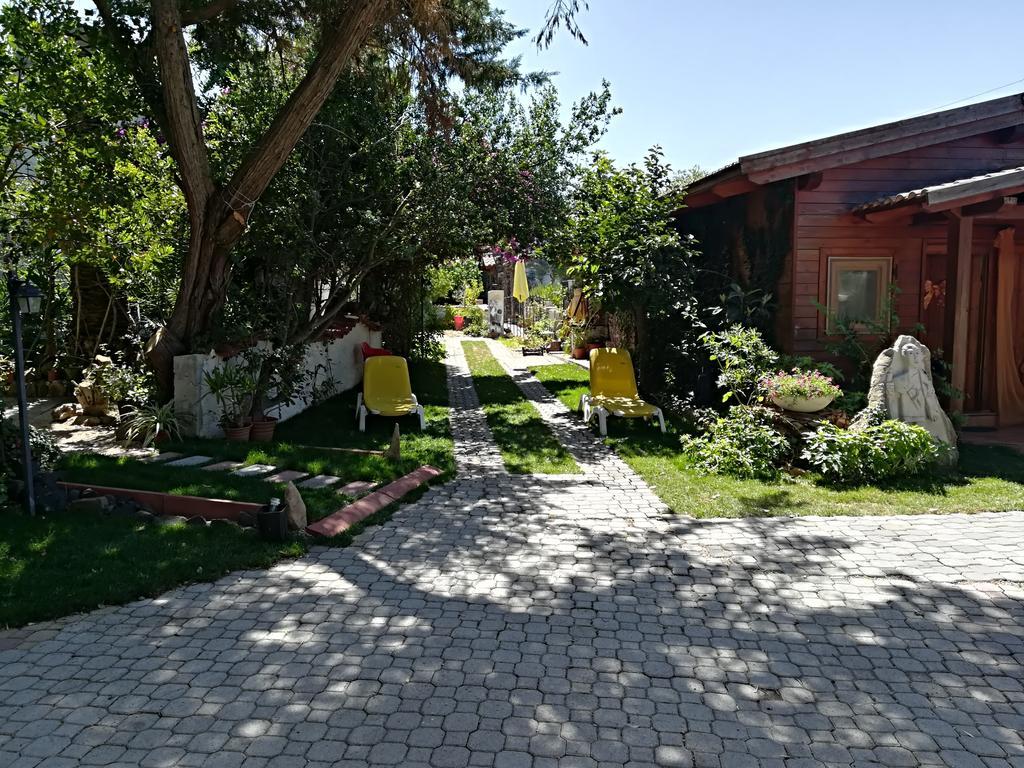 B&B Domo De Pedra Tottubella Exterior photo
